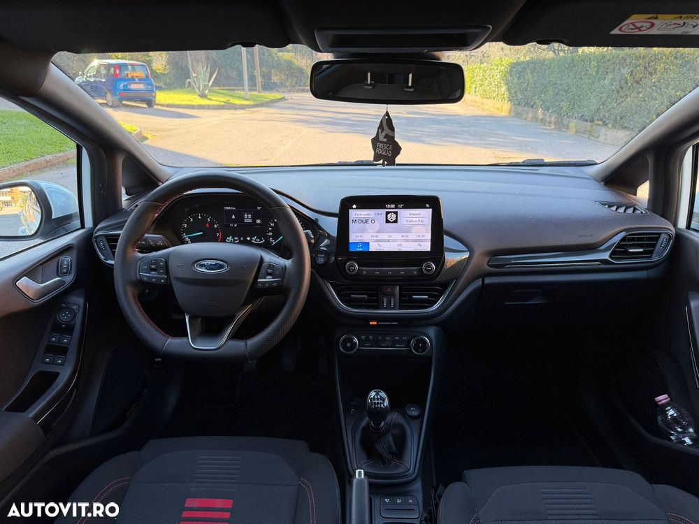 Ford Fiesta 1.0 EcoBoost mHEV ST Line - 10