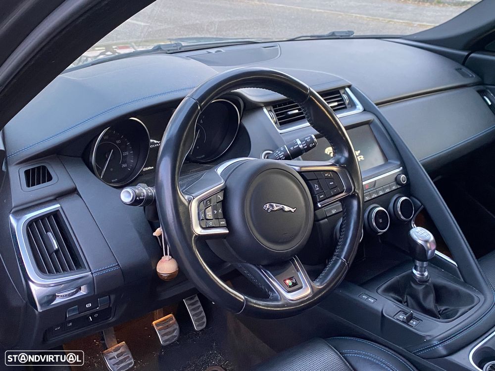 Jaguar E-Pace D150 AWD R-Dynamic - 5