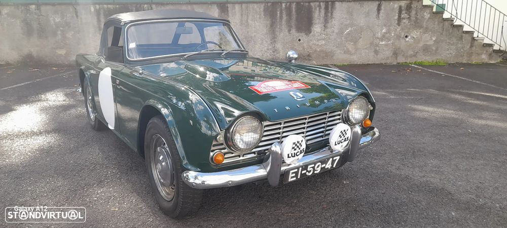 Triumph TR4 - 5