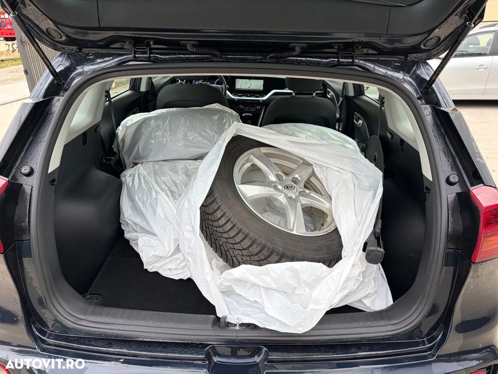 Kia Niro - 8