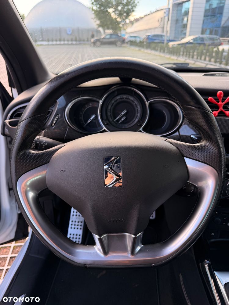 Citroën DS3 1.6 THP SportChic - 8