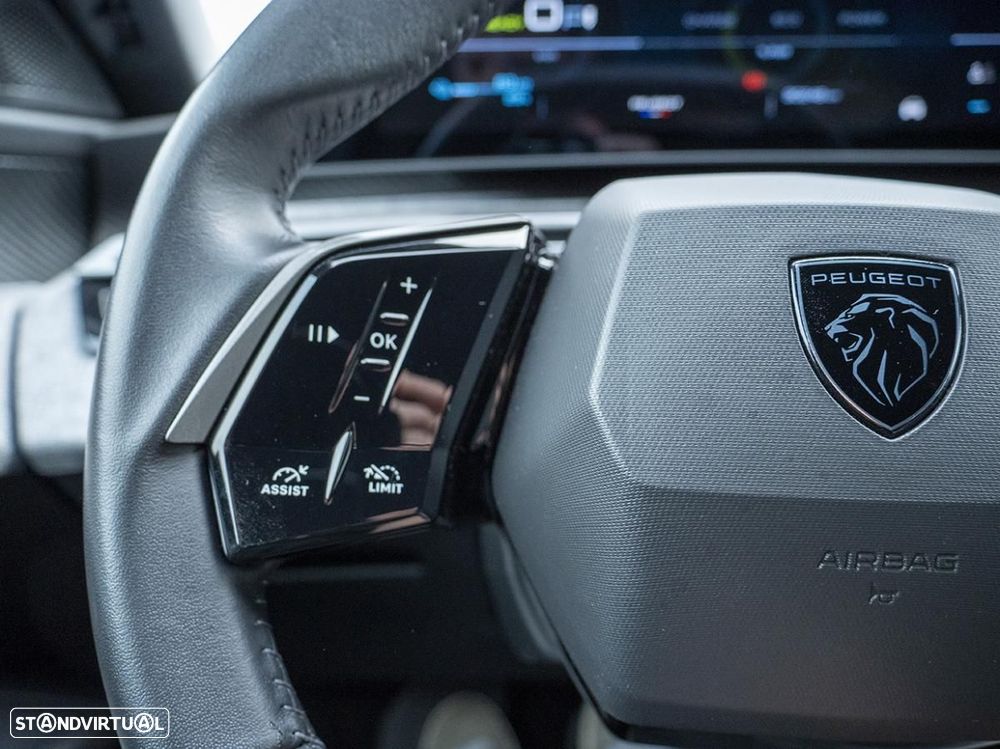 Peugeot E-3008 73 kWh Allure - 30