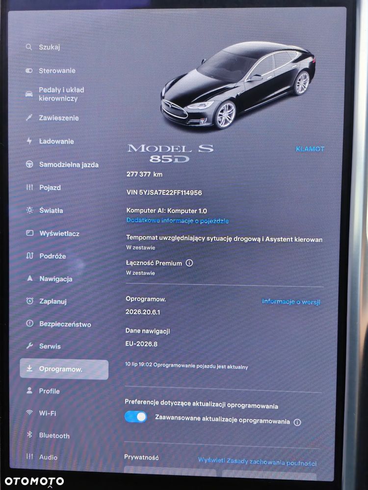 Tesla Model S 85 D - 17