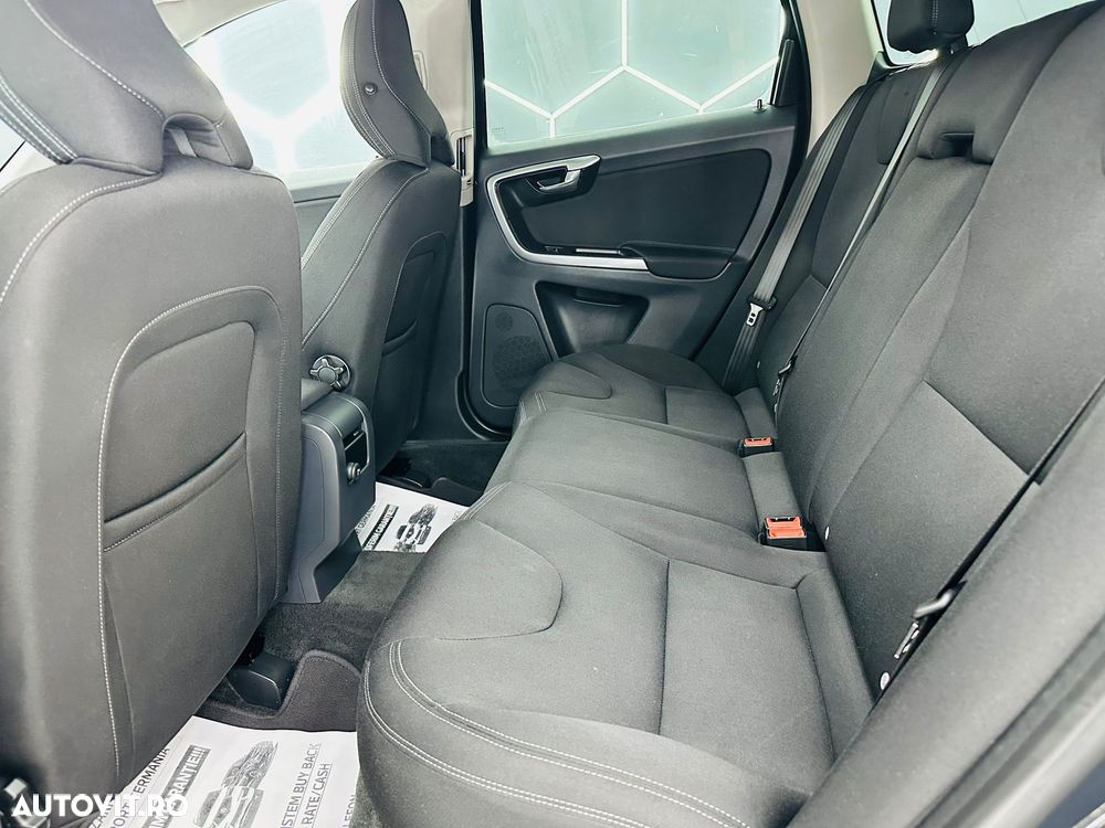Volvo XC 60 D3 Momentum - 16