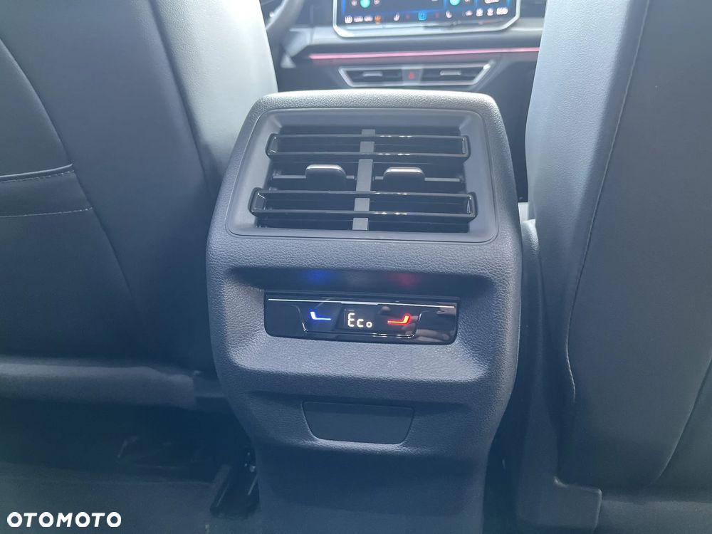 Volkswagen Tiguan 1.5 eHybrid PHEV 150kW Elegance DSG - 22