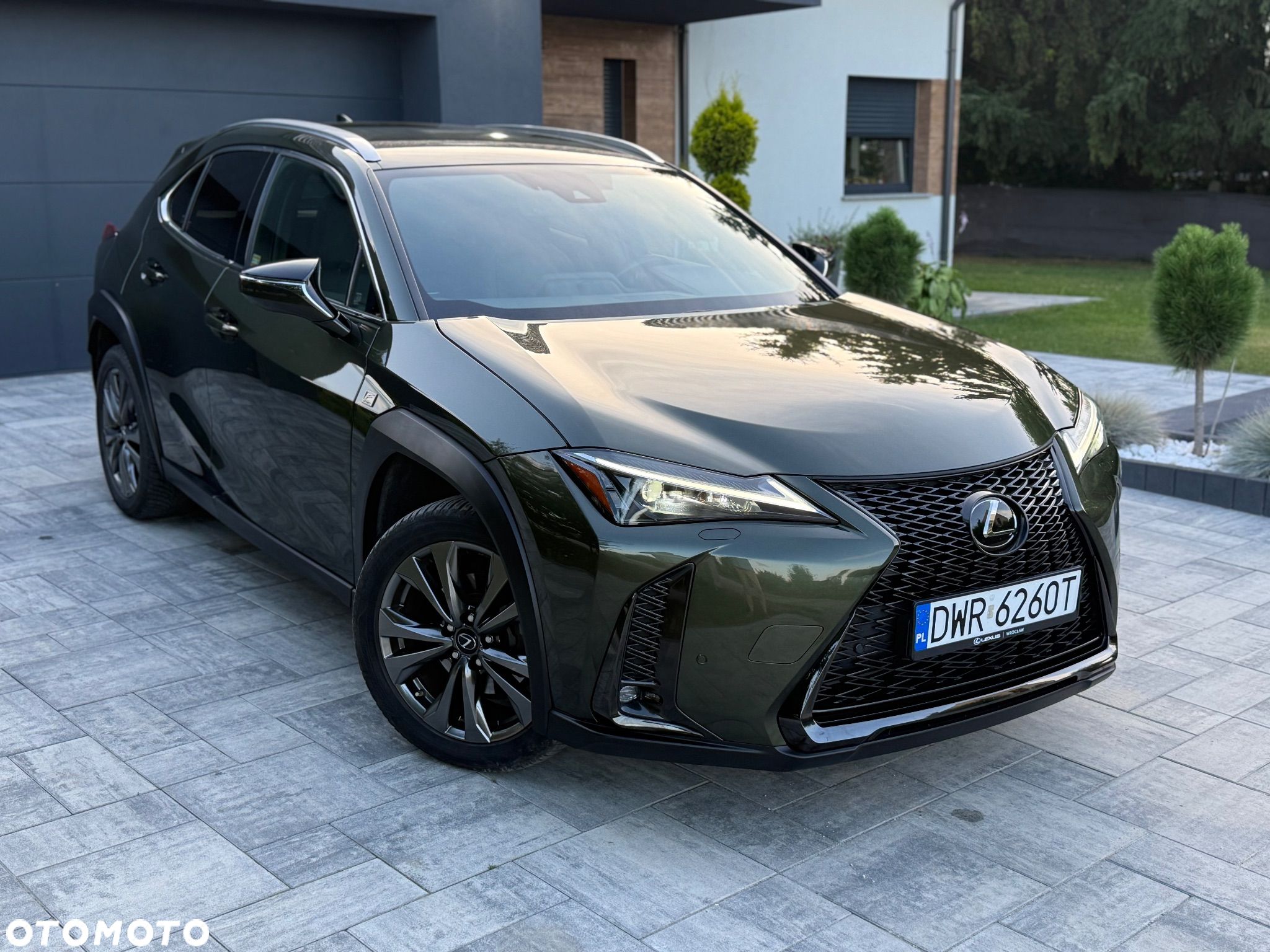 Lexus UX - 1