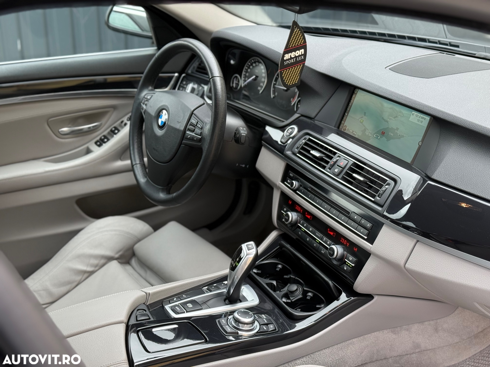 BMW Seria 5 520d Touring Aut. - 14