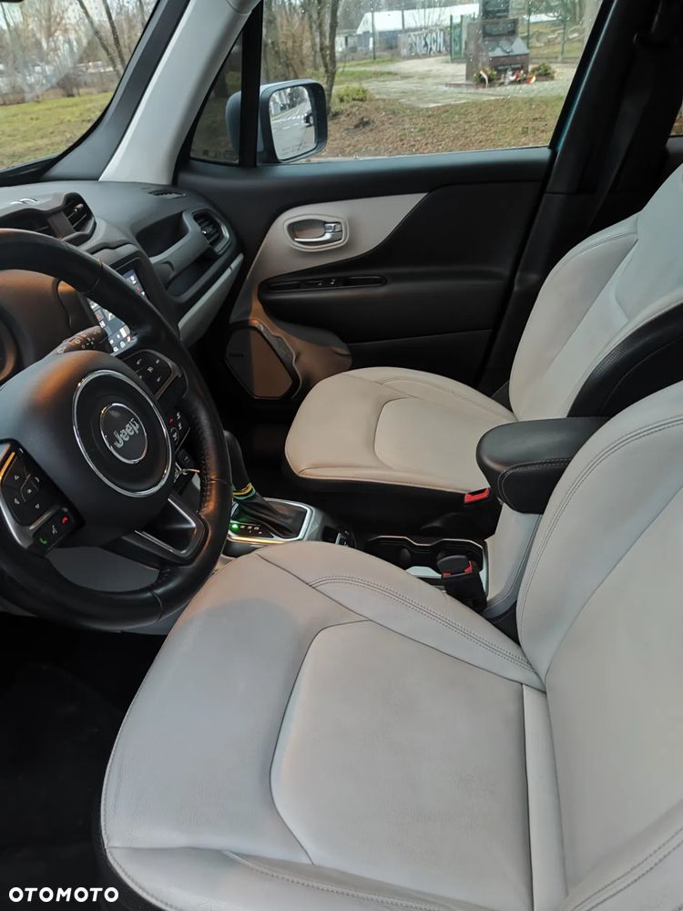Jeep Renegade - 11