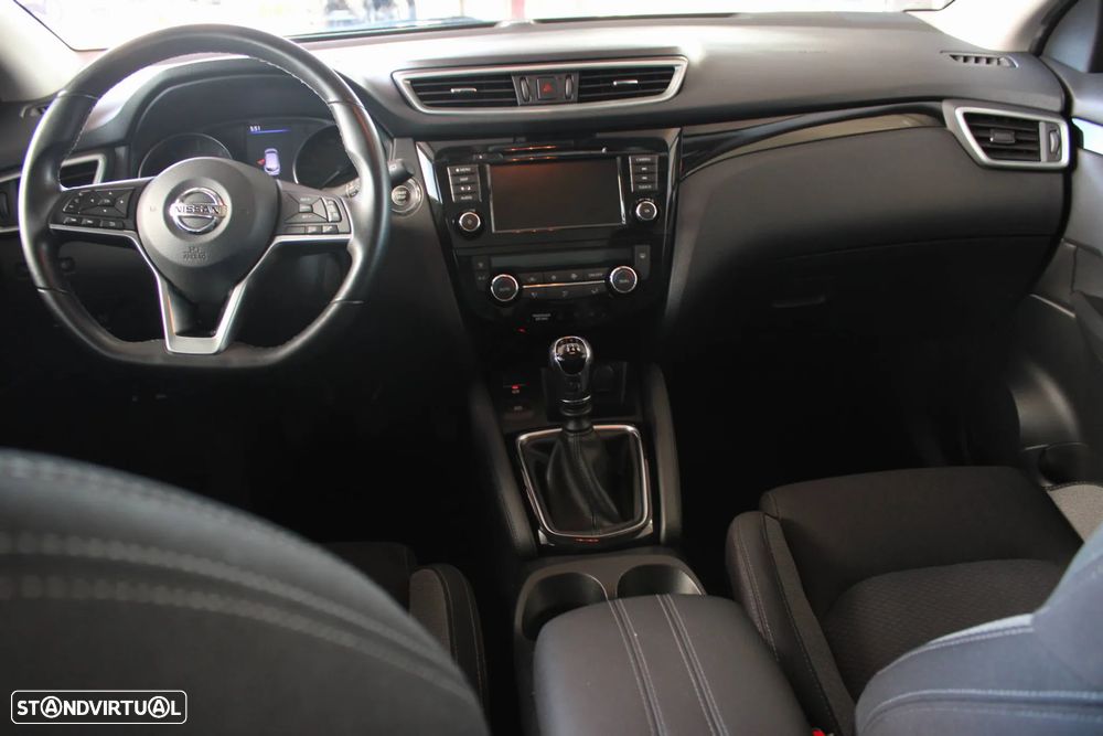 Nissan Qashqai 1.5 dCi N-Connecta J18 - 8