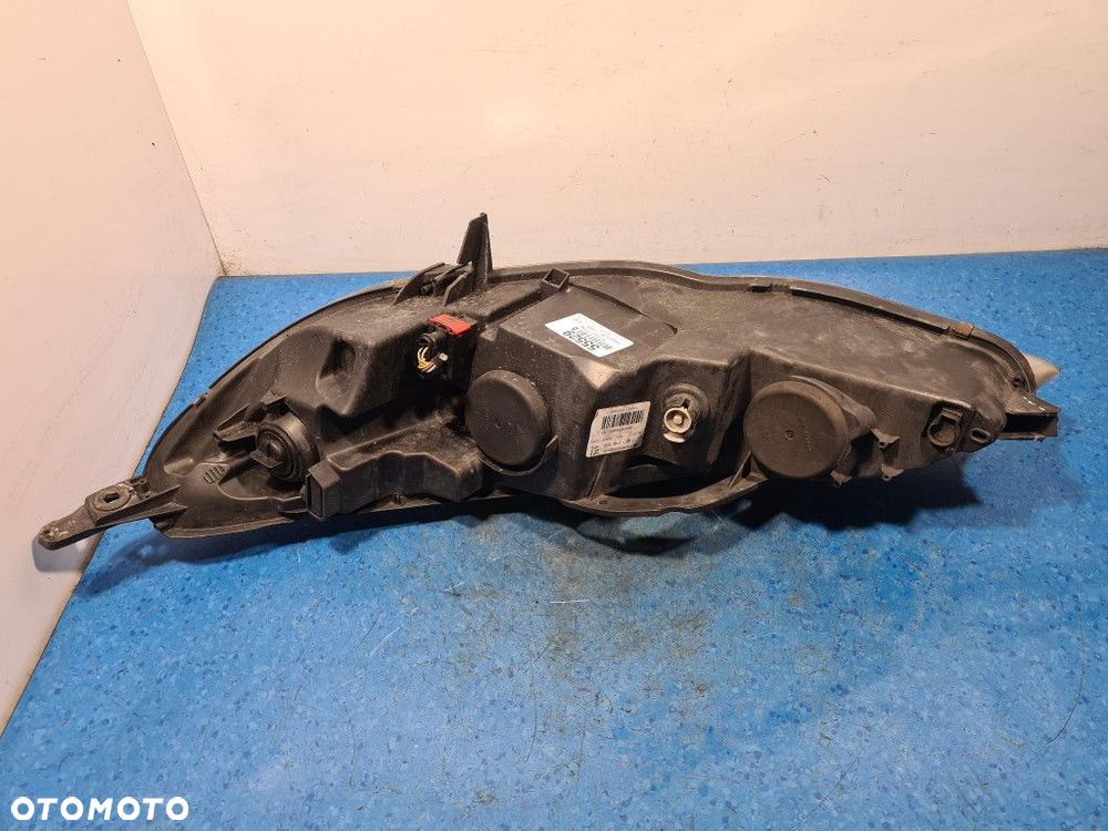 PEUGEOT 407 REFLEKTOR PRAWY 0301213202 - 9