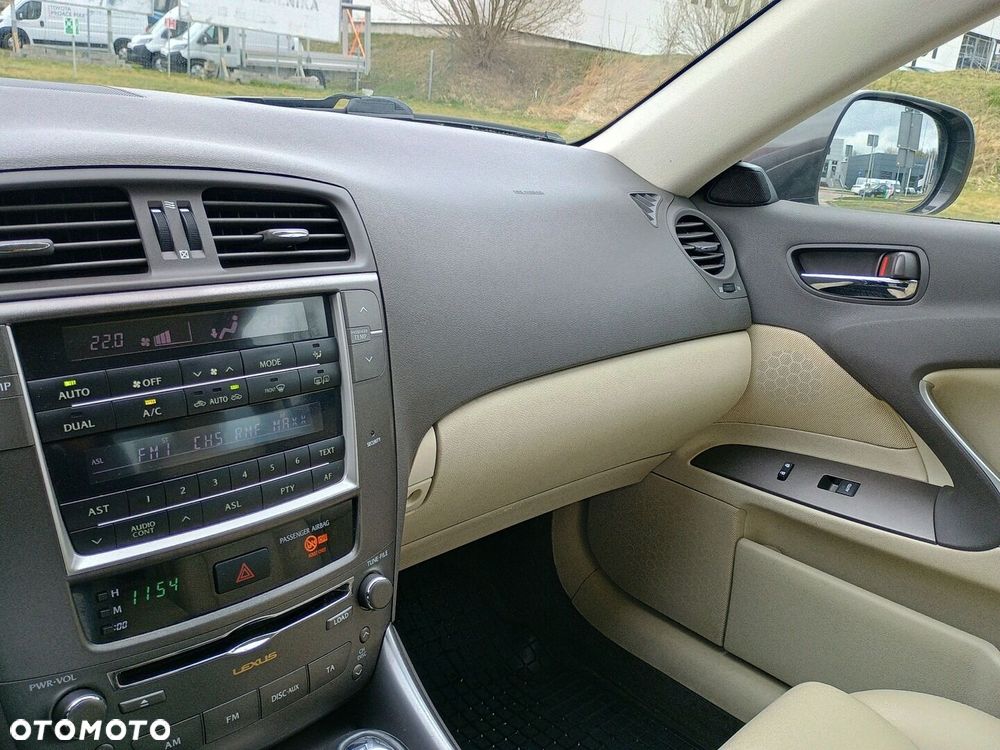 Lexus IS 250 Classic - 28