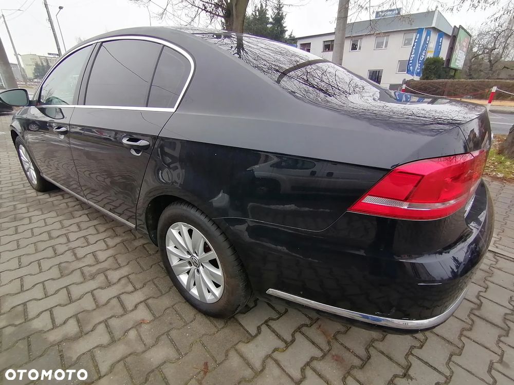 Volkswagen Passat - 15