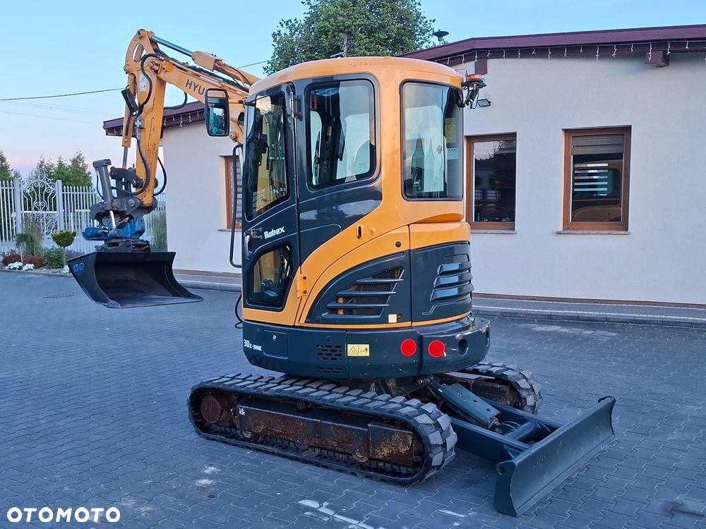 Hyundai R30 ROTOTILT - 3