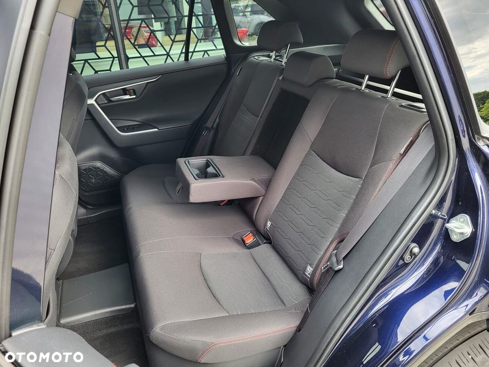 Toyota RAV4 - 7