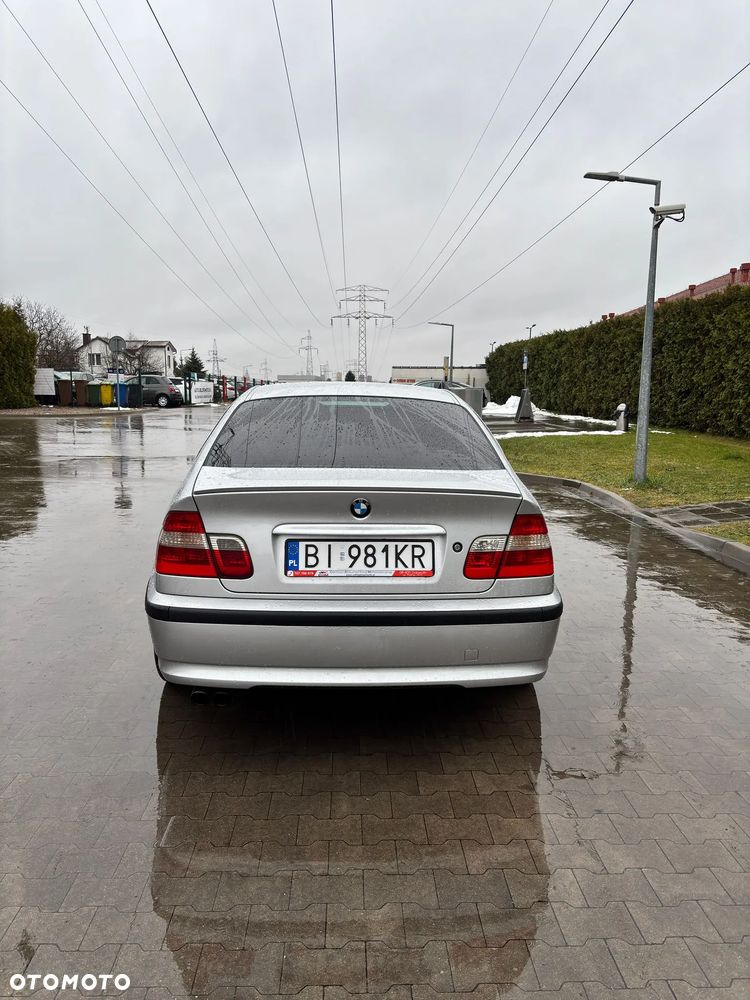 BMW Seria 3 330i - 6