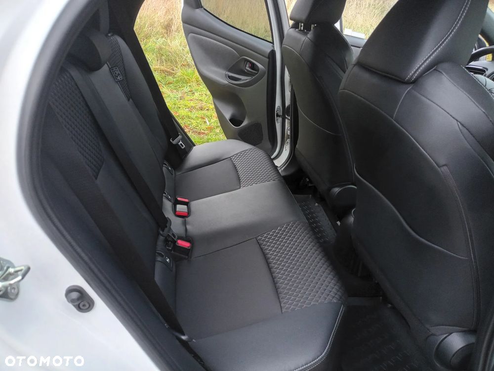 Toyota Yaris 1.5 Selection Elegant - 18