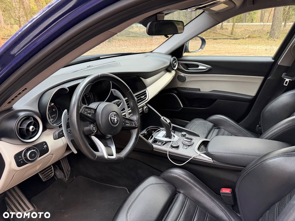 Alfa Romeo Giulia 2.2 D Turbo Sprint - 5