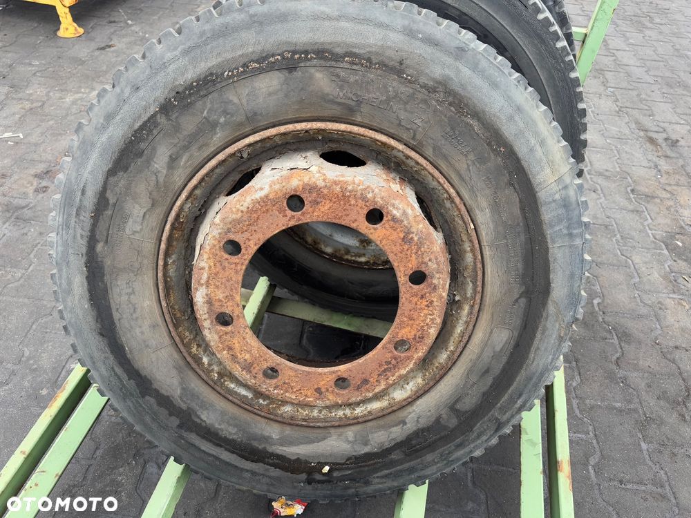 Kompletne koło, felga, opona Michelin 225/75 R17,5 - 1