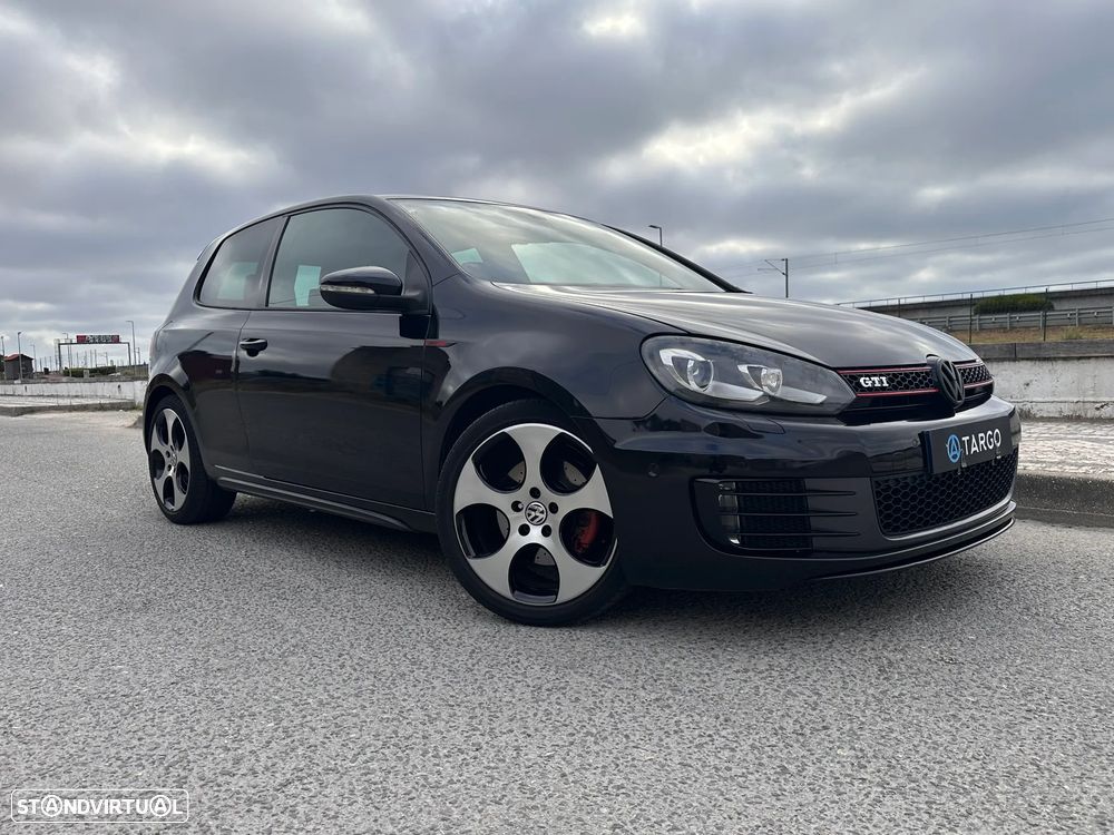 VW Golf 2.0 GTI - 41