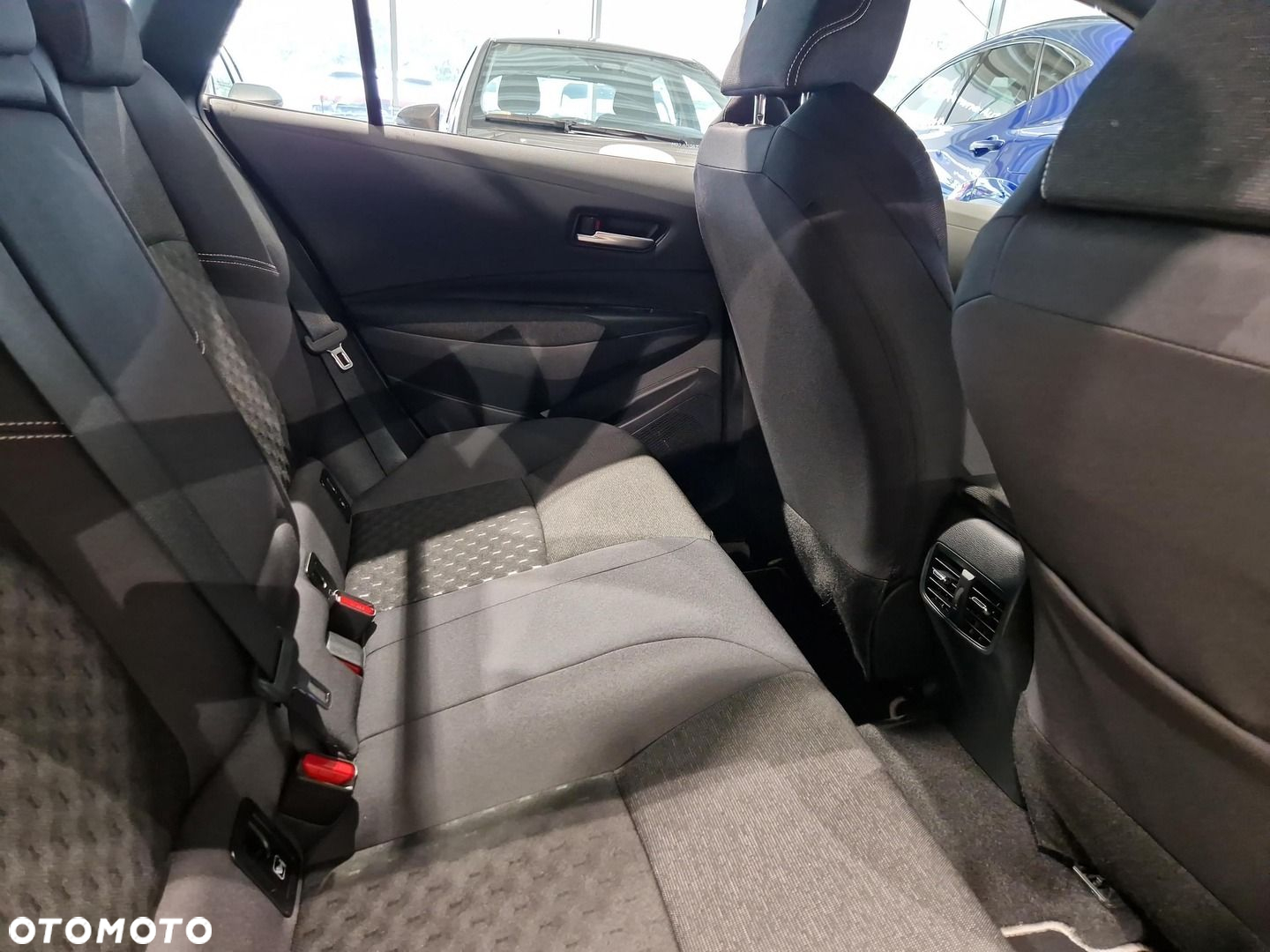 Toyota Corolla - 10