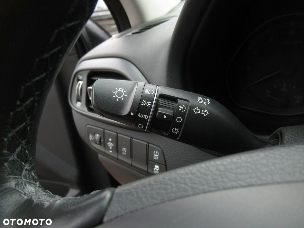 Hyundai i30 1.5 T-GDI 48V Smart - 13