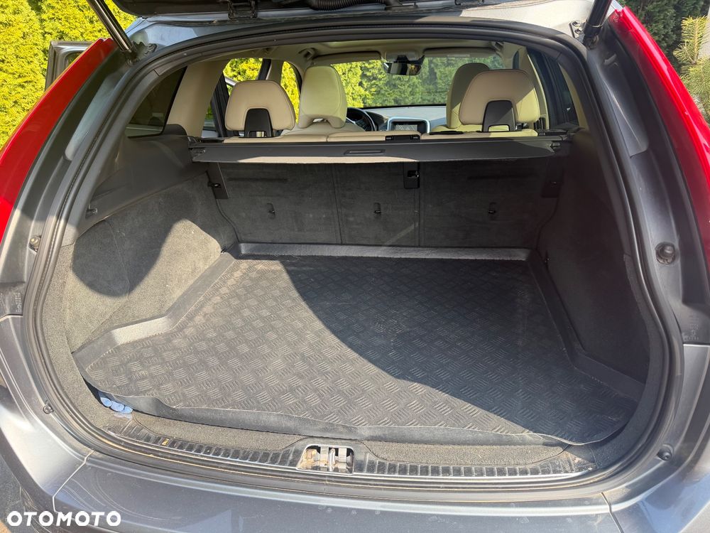 Volvo XC 60 D5 AWD Summum - 14