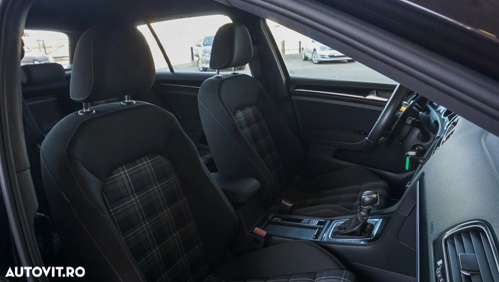 Volkswagen Golf GTD (BlueMotion Technology) DSG - 26