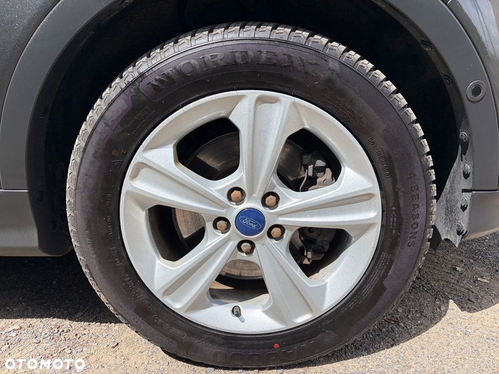 Ford Kuga 2.0 TDCi FWD Titanium - 13