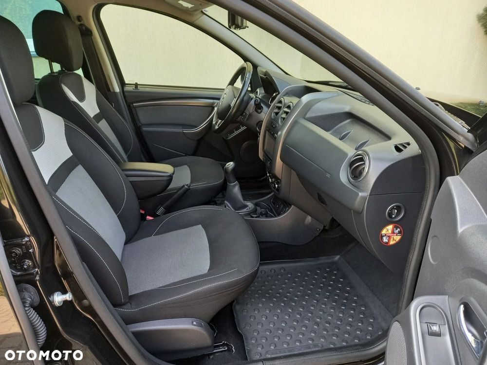 Dacia Duster 1.6 SCe Urban Explorer S&S - 19