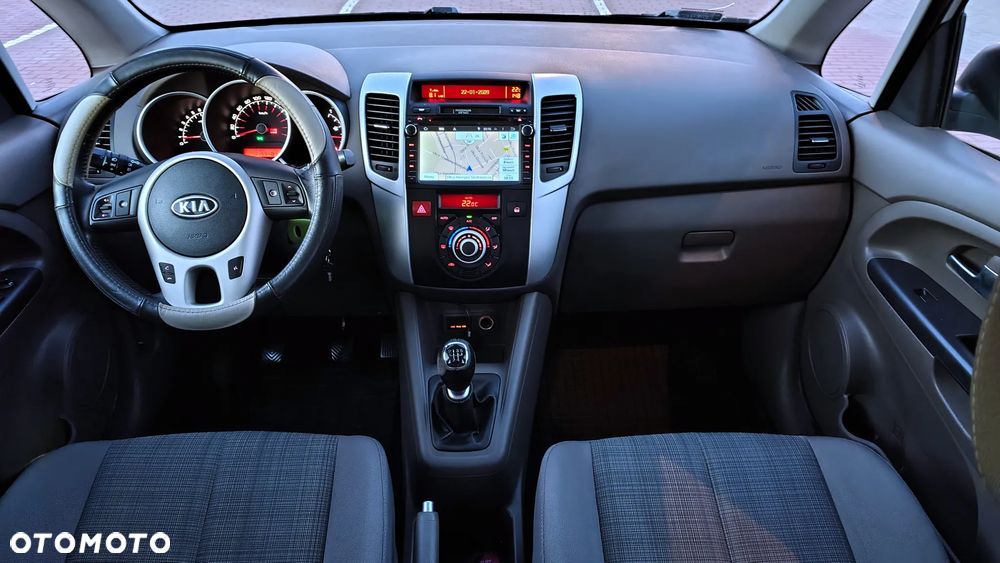 Kia Venga - 7