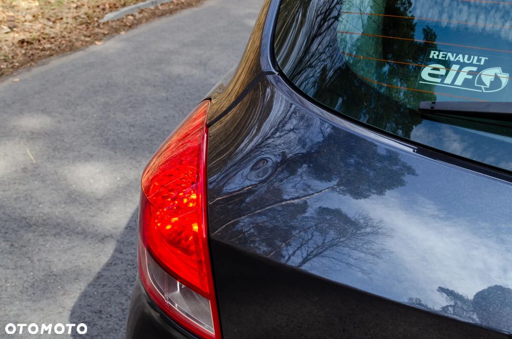 Renault Clio 1.2 16V Wind - 22