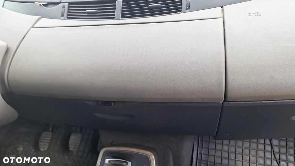 SCHOWEK SRODKOWY ESPACE IV - 1