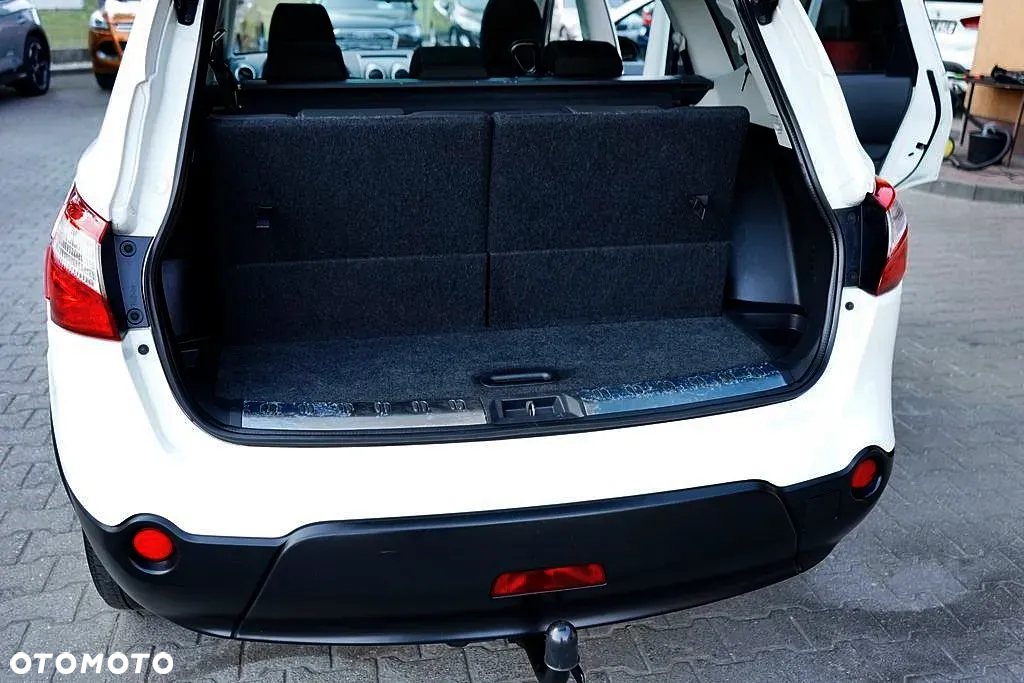 Nissan Qashqai+2 - 26