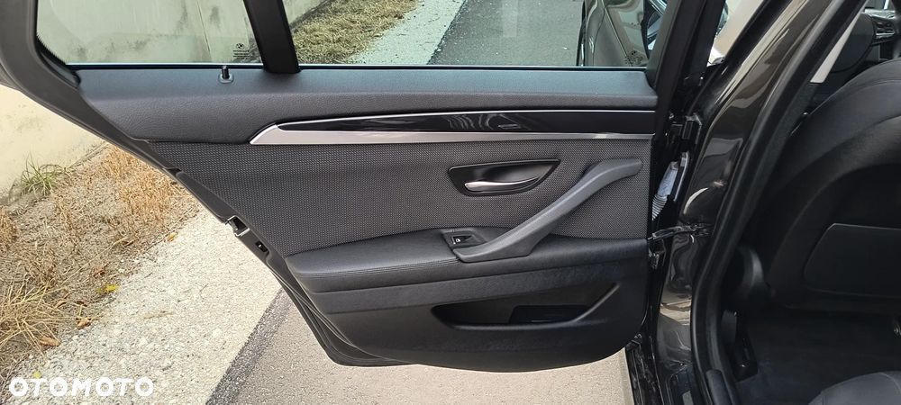 BMW Seria 5 - 23