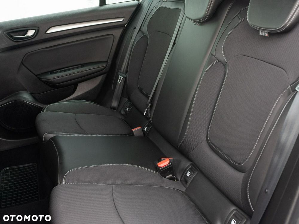 Renault Megane 1.3 TCe FAP Techno EDC - 28