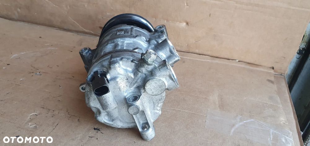 Sprężarka klimatyzacji pompa klimy Audi A4 B8 5Q0820803F - 7
