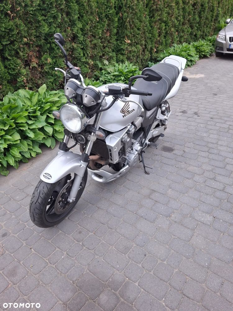 Honda CB - 12