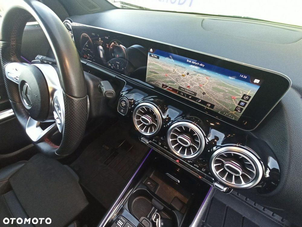 Mercedes-Benz GLA - 19