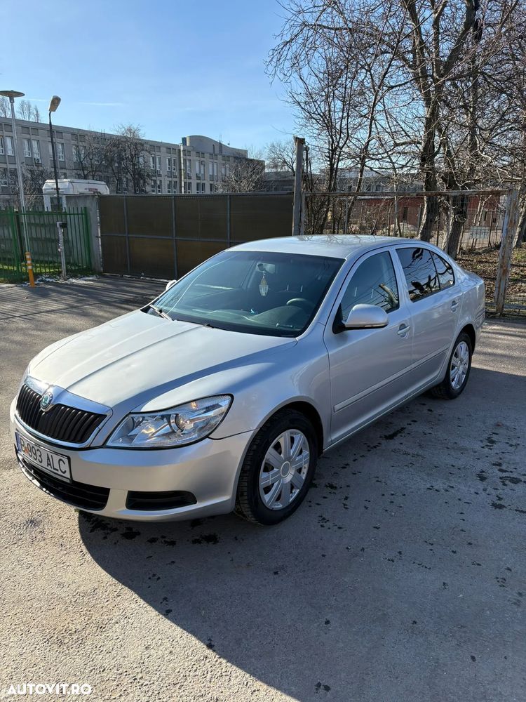 Skoda Octavia 1.6 TDI DPF Ambition - 12