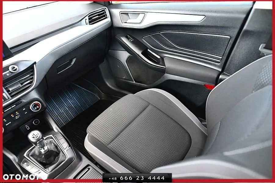 Ford Focus 1.5 EcoBlue STart-Stopp-System TITANIUM - 20