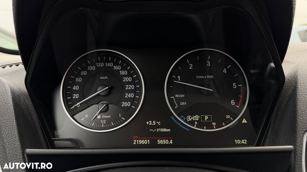 BMW Seria 1 120d Sport-Aut. Urban Line - 30