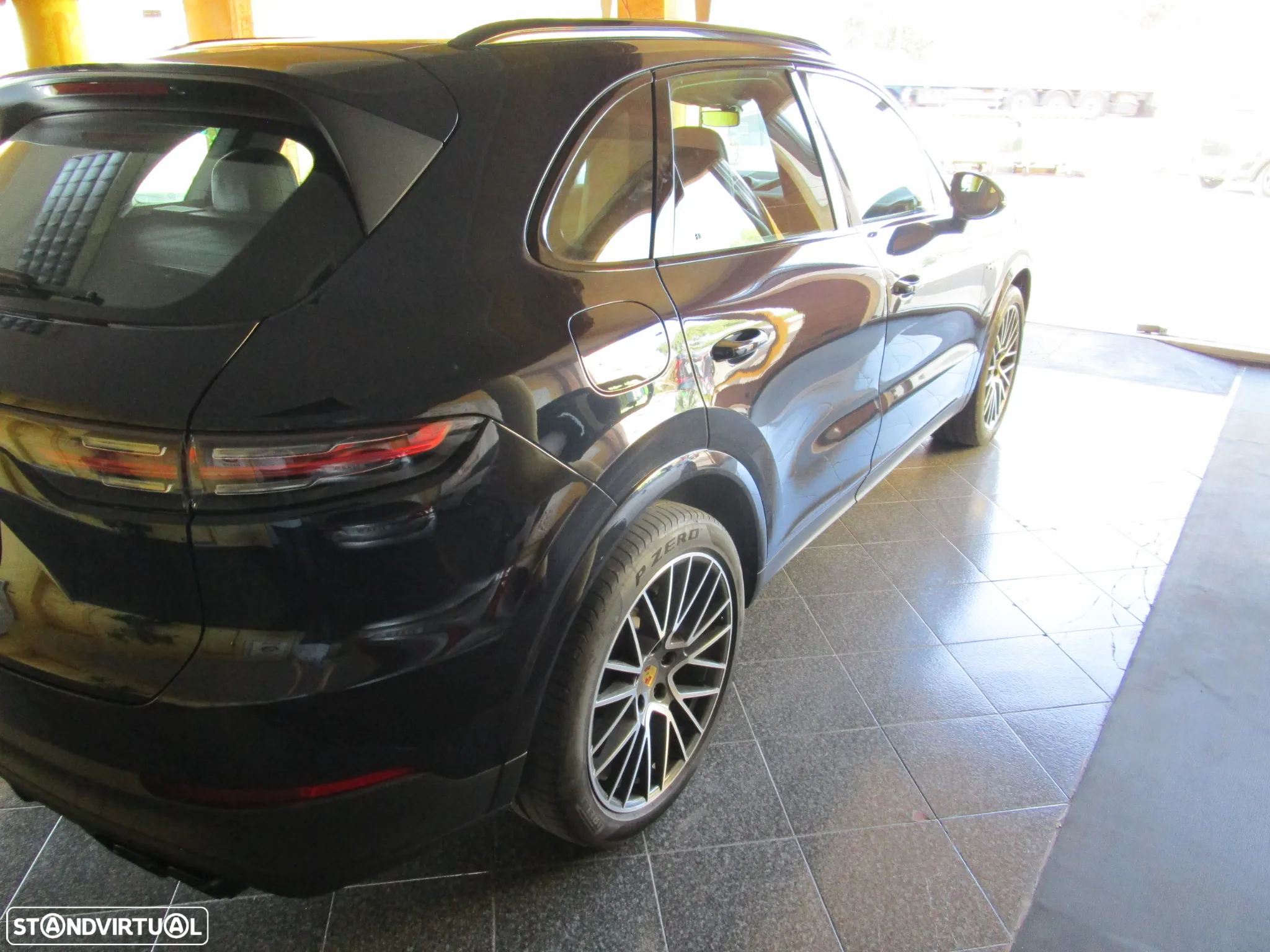 Porsche Cayenne E-Hybrid Platinum Edition - 55