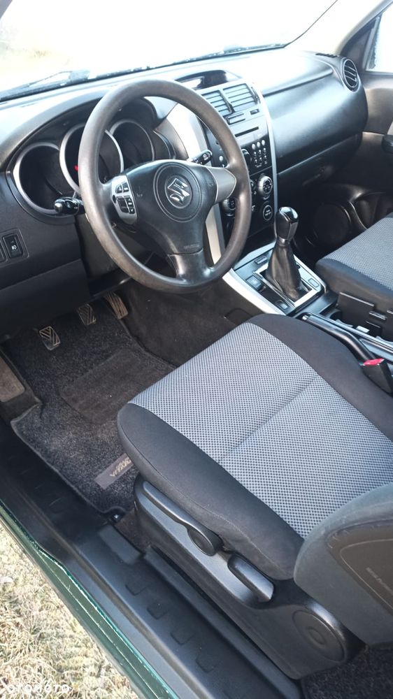 Suzuki Grand Vitara - 12