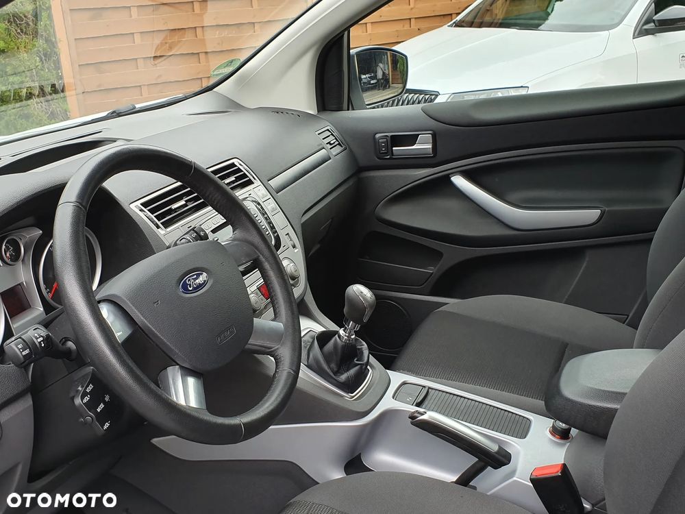 Ford Kuga 2.0 TDCi 4x4 Trend - 16