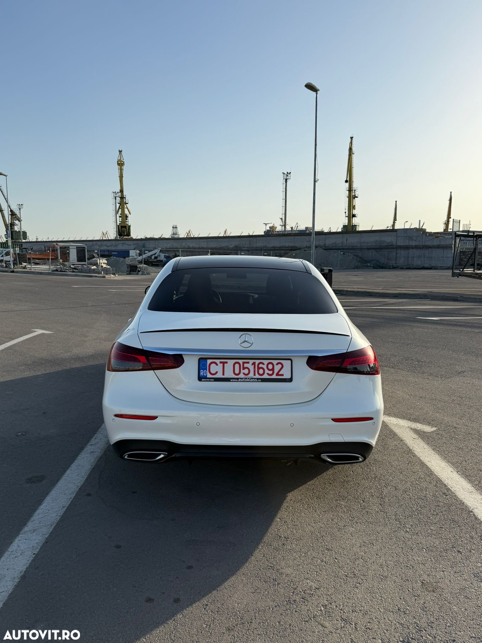 Mercedes-Benz E 400 d 4Matic 9G-TRONIC AMG Line - 12