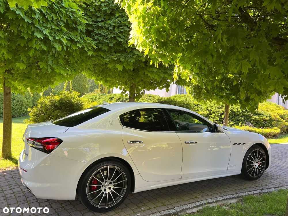 Maserati Ghibli S Q4 Granlusso - 4
