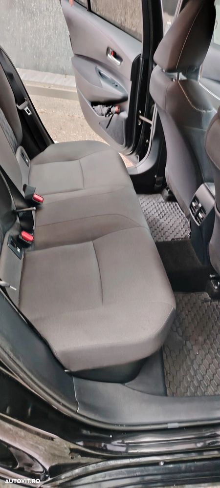 Toyota Corolla - 14