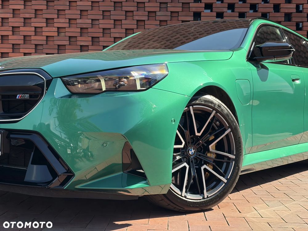 BMW M5 xDrive - 12