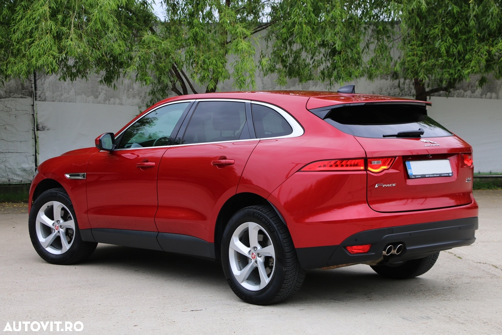 Jaguar F-Pace 20d AWD Pure - 20