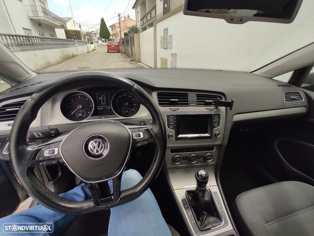 VW Golf Variant 1.6 TDi Confortline - 6